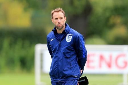 Southgate nominiert drei Debütanten für Klassiker gegen Deutschland Southgate nominiert drei Debütanten für Klassiker gegen Deutschland