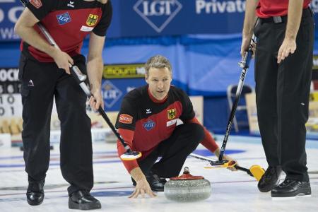 Curling-EM: Männer mit wichtigem Sieg - Frauen gewinnen erstmals Curling-EM: Männer mit wichtigem Sieg - Frauen gewinnen erstmals