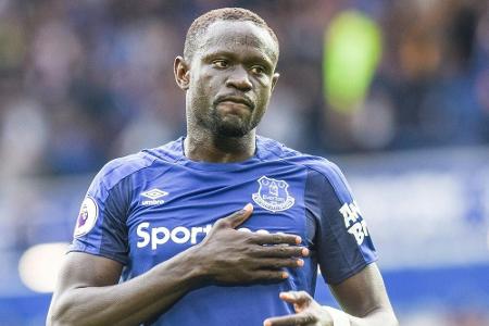 Novum: Everton-Profi Niasse droht Sperre wegen Schwalbe Novum: Everton-Profi Niasse droht Sperre wegen Schwalbe