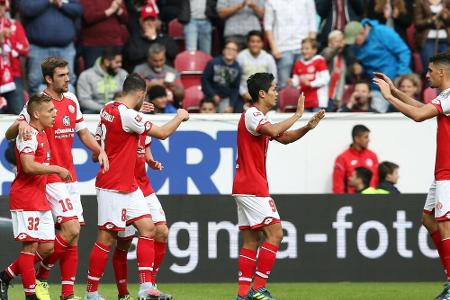 Erster Sieg seit einem Monat und Pokal-Viertelfinale: Mainz beschenkt sich selbst Erster Sieg seit einem Monat und Pokal-Viertelfinale: Mainz beschenkt sich selbst