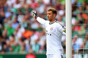 Erste Schritte auf dem Weg zum Comeback: Neuer läuft ohne Krücken