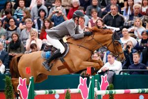 Reiten: Kurioser Sturz von Beerbaum in Mechelen