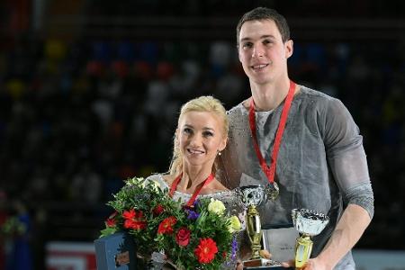 Grand-Prix-Finale: Savchenko/Massot mit starkem Kurzprogramm vorn Grand-Prix-Finale: Savchenko/Massot mit starkem Kurzprogramm vorn