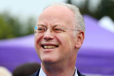 Politprofi und BDR-Präsident Scharping wird 70 Politprofi und BDR-Präsident Scharping wird 70
