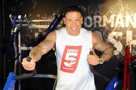 Fitness-Riese Fitness-Riese