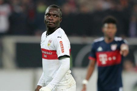 Nach Elfer-Fehlschuss: Akolo entschuldigt sich bei Kollegen und VfB-Fans Nach Elfer-Fehlschuss: Akolo entschuldigt sich bei Kollegen und VfB-Fans