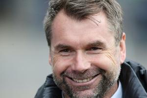 Nach Startelf-Einsatz: HSV-Trainer Hollerbach lobt Walace