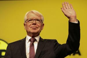 Dortmund: Orchidee "Reinhard Rauball" gezüchtet