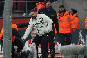Rheinderby in Köln: Fahnenklau erhitzt die Gemüter