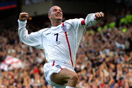 Der langjährige Kapitän der Three Lions trat einen Tag nach dem WM-Aus 2006 im Viertelfinale aus der Nationalmannschaft zurü... Der langjährige Kapitän der Three Lions trat einen Tag nach dem WM-Aus 2006 im Viertelfinale aus der Nationalmannschaft zurü...