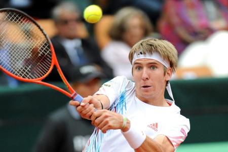 Tennisprofi Stebe am Handgelenk operiert Tennisprofi Stebe am Handgelenk operiert
