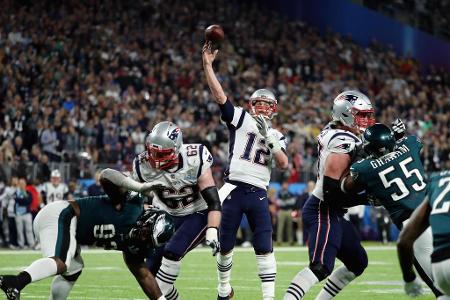 Der Quarterback-Superstar stellte im Super Bowl einen neuen Passing-Yards-Rekord auf. Mit insgesamt 505 Yards übertraf er se...