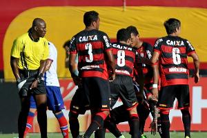 Brasilien: "Friedens"-Stadtderby endet mit neun Platzverweisen