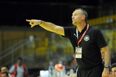 Schwarzer bemängelt fehlenden Teamgeist bei deutschen Handballern Schwarzer bemängelt fehlenden Teamgeist bei deutschen Handballern