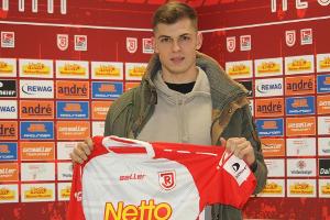 Regensburg verlängert mit Talent Hoffmann