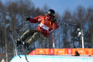 Ski-Freestyle: Sharpe holt Gold in der Halfpipe - Cakmakli Achte