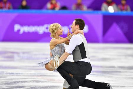 Team-Wettbewerb: Savchenko/Massot nach Kurzprogramm Dritte Team-Wettbewerb: Savchenko/Massot nach Kurzprogramm Dritte