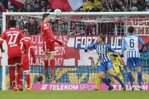 Bundesliga: Bayern nur 0:0 gegen Hertha - VfB punktet mit Korkut weiter