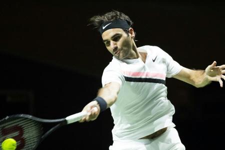 Noch ein Sieg zum Tennis-Thron: Kohlschreiber kann Federer nicht stoppen Noch ein Sieg zum Tennis-Thron: Kohlschreiber kann Federer nicht stoppen