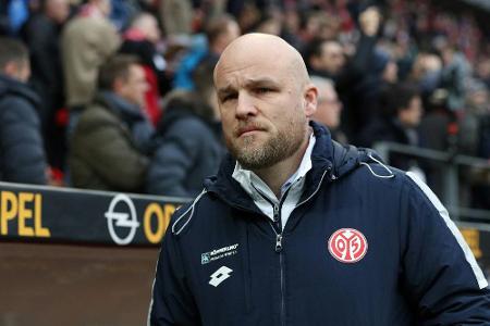 Trotz FSV-Talfahrt: Schröder stellt Schwarz Jobgarantie aus Trotz FSV-Talfahrt: Schröder stellt Schwarz Jobgarantie aus