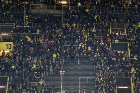 Gelbe Wand mit Lücken: Die Bilder des Fan-Boykotts
