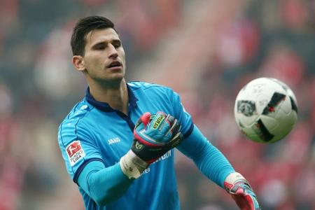 Trotz Patzer gegen Wolfsburg: Tschauner bleibt im 96-Tor Trotz Patzer gegen Wolfsburg: Tschauner bleibt im 96-Tor