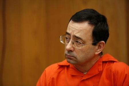 Vater von Missbrauchsopfern geht vor Gericht auf Skandalarzt Nassar los Vater von Missbrauchsopfern geht vor Gericht auf Skandalarzt Nassar los