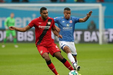 Kapitän Lars Bender und Tah wieder im Bayer-Training Kapitän Lars Bender und Tah wieder im Bayer-Training
