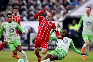 Bundesliga: Wolfsburg verpasst Punkt gegen Bayern knapp - HSV verliert
