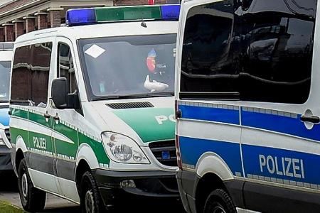Polizeieinsatz in Sinsheim: Gladbacher klauen Kölner Banner Polizeieinsatz in Sinsheim: Gladbacher klauen Kölner Banner