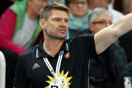 Ziercke bleibt Trainer des Handball-Bundesligisten TuS N-Lübbecke Ziercke bleibt Trainer des Handball-Bundesligisten TuS N-Lübbecke