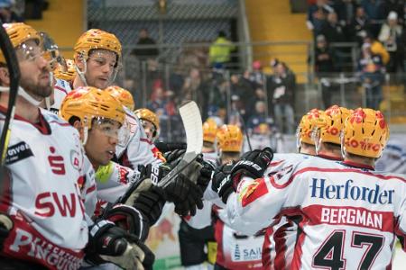 DEL: Wolfsburg und Bremerhaven legen vor DEL: Wolfsburg und Bremerhaven legen vor