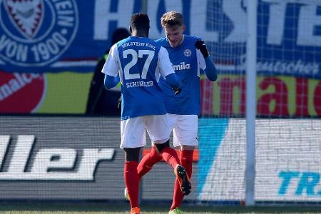 Kiel siegt wieder - 2:1 gegen Heidenheim Kiel siegt wieder - 2:1 gegen Heidenheim