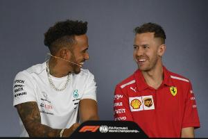Vettel bedauert Aus der Grid Girls