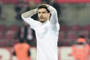 Schlusslicht Köln bangt um Hector