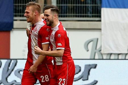 2. Liga: Düsseldorf souverän, Nürnberg patzt, Kiel lauert 2. Liga: Düsseldorf souverän, Nürnberg patzt, Kiel lauert