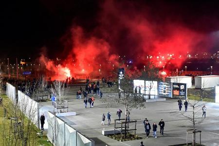 Acht verletzte Polizisten vor Europa-League-Spiel in Lyon Acht verletzte Polizisten vor Europa-League-Spiel in Lyon