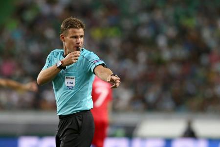 Schiedsrichter Brych als einziger Deutscher für WM nominiert Schiedsrichter Brych als einziger Deutscher für WM nominiert