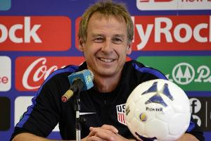 Klinsmann besorgt um Bundesliga: "Ein sehr kritischer Moment"