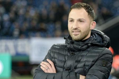 Stadioneröffnung: Ex-Trainer Tedesco kommt mit Schalke nach Aue Stadioneröffnung: Ex-Trainer Tedesco kommt mit Schalke nach Aue