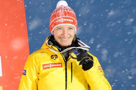Rodeln: Hüfner setzt Karriere fort - WM in Winterberg als Ziel Rodeln: Hüfner setzt Karriere fort - WM in Winterberg als Ziel