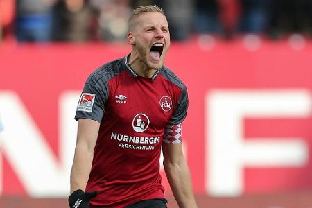 Nürnberg gewinnt Aufstiegskrimi in Kiel und träumt von der Bundesliga Nürnberg gewinnt Aufstiegskrimi in Kiel und träumt von der Bundesliga