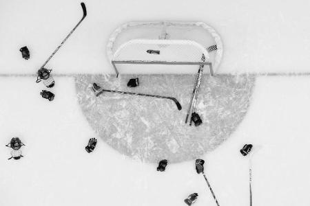 Unglück mit Teambus in Kanada: 15 Menschen getötet Unglück mit Teambus in Kanada: 15 Menschen getötet