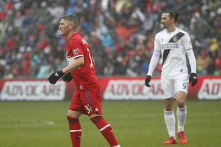 Schweinsteiger und Co. spielen in Trikots aus Plastikmüll Schweinsteiger und Co. spielen in Trikots aus Plastikmüll