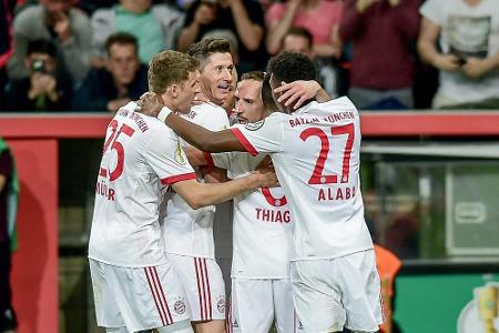 FC Bayern feiert höchsten Auswärtssieg im DFB-Pokal-Halbfinale FC Bayern feiert höchsten Auswärtssieg im DFB-Pokal-Halbfinale
