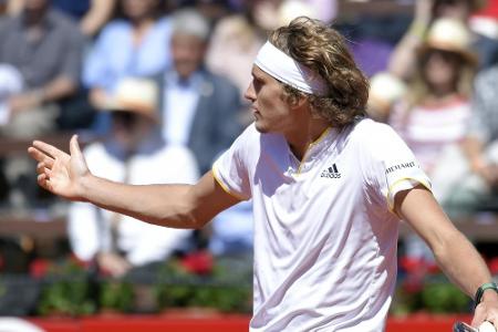 Davis Cup: Zverev chancenlos gegen Nadal - Spanien gleicht aus Davis Cup: Zverev chancenlos gegen Nadal - Spanien gleicht aus