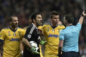 Nach Aus in der Champions League: Buffon teilt gegen Schiedsrichter aus