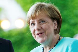 Kanzlerin Merkel besucht Weltmeister in Südtirol