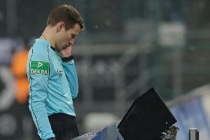 kicker-Umfrage: Bundesligaprofis wollen Videobeweis behalten