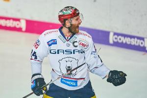 Eishockey: Eisbären verlängern mit zwölf Spielern